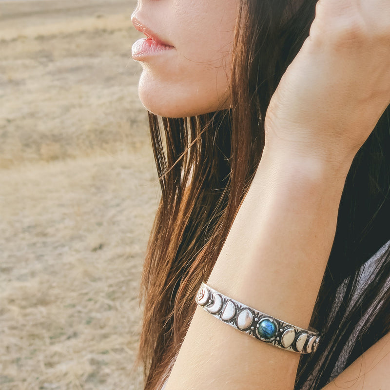 Labradorite Healing Crystal Moon Phases Bracelet