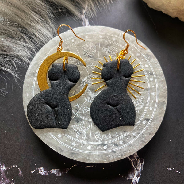 Divine Feminine Body Black & Gold earrings