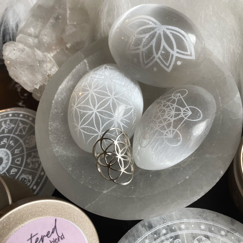 "Flower of Life" Sacred Geometry Etched Selenite Meditation Palm stone
